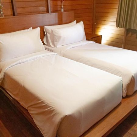 Point Of View Hotel & Resort ماجالينغكا المظهر الخارجي الصورة