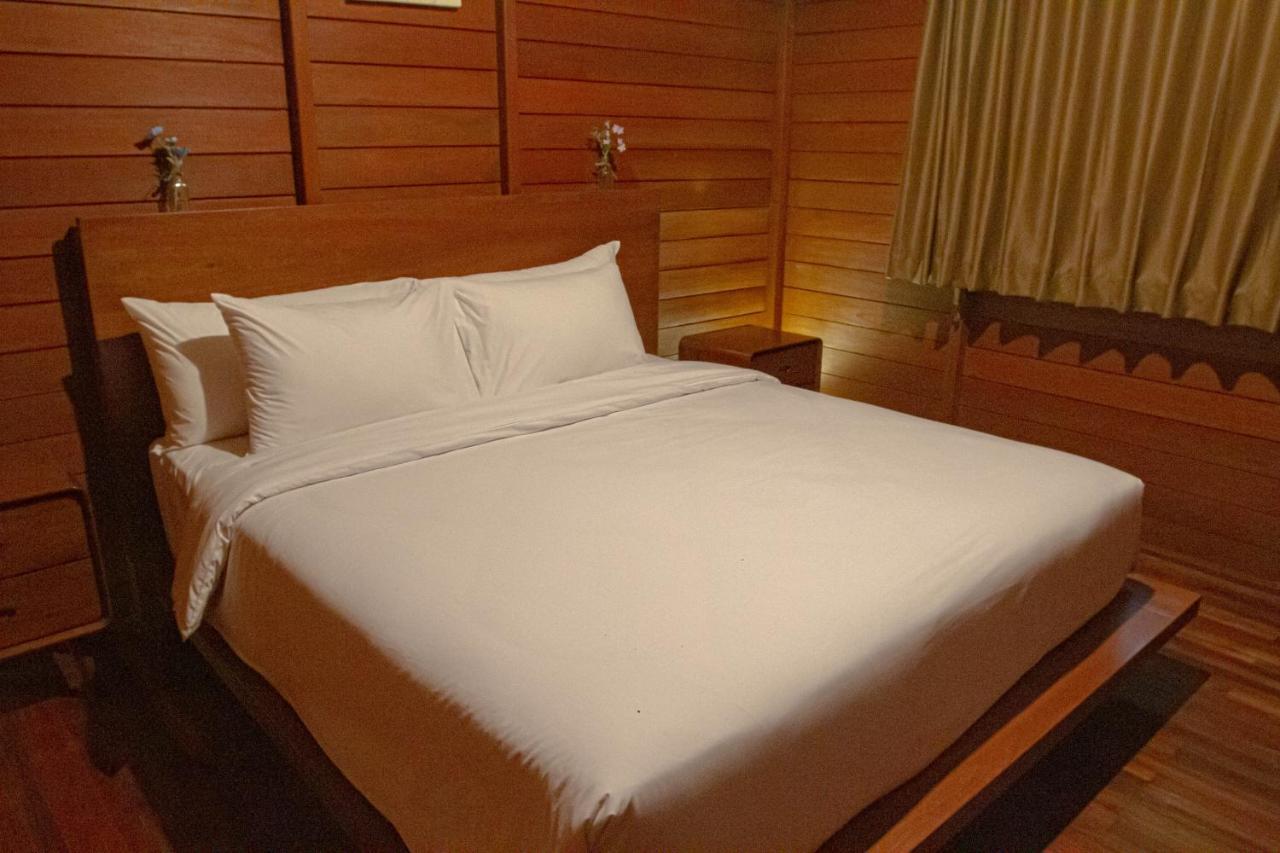 Point Of View Hotel & Resort ماجالينغكا المظهر الخارجي الصورة
