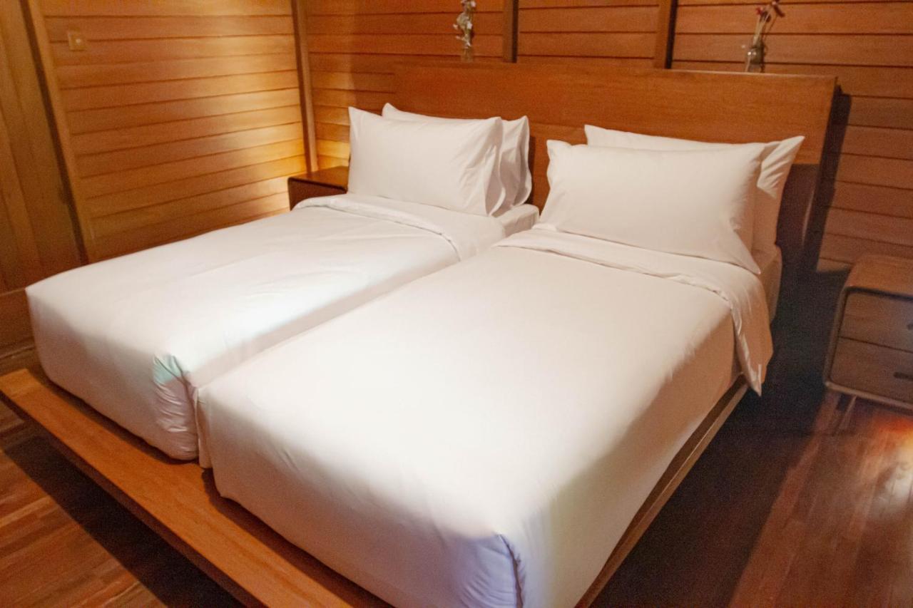 Point Of View Hotel & Resort ماجالينغكا المظهر الخارجي الصورة