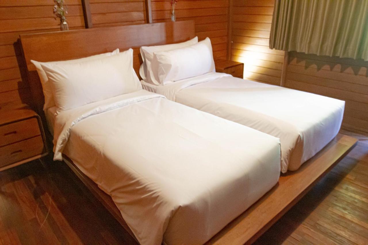 Point Of View Hotel & Resort ماجالينغكا المظهر الخارجي الصورة